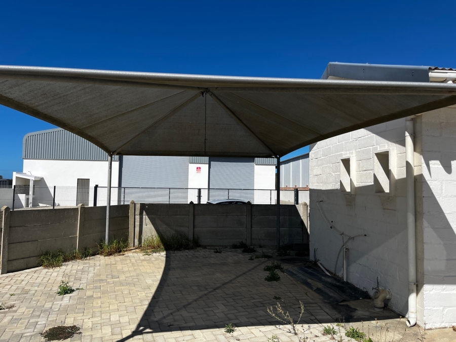 Commercial Property for Sale in Struisbaai Western Cape